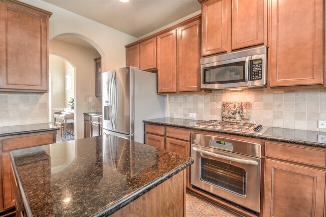 Building Photo - 26335 Cedar Pine Dr