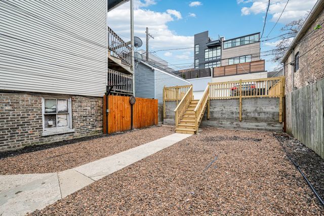 Building Photo - 1626 N Honore St