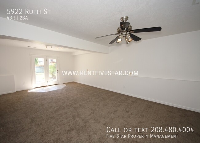 Building Photo - Beautifully Updated Pet Negotiable 4 Bedro...