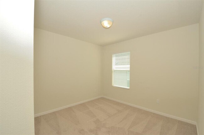 Building Photo - 1647 Aspen Ave