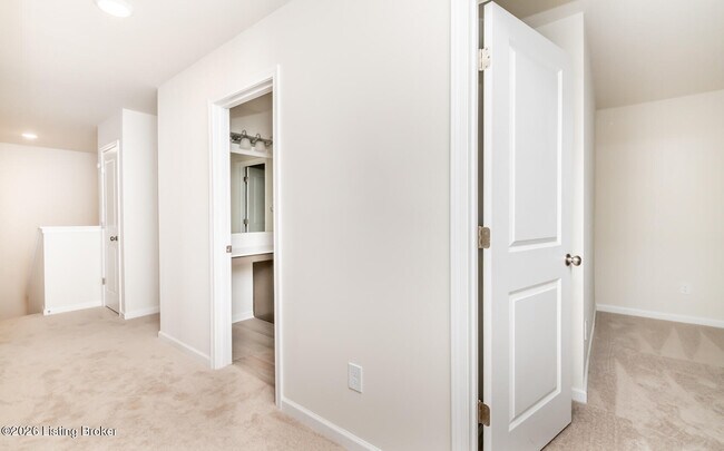 Building Photo - 16904 Aiken Rdg Cir