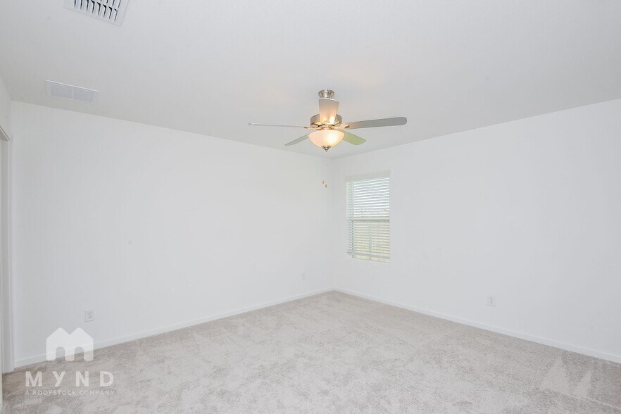 Building Photo - 2744 Mistwood Dr