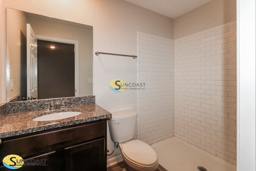 Building Photo - 19 Locust Ln