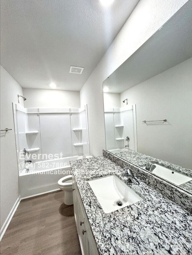 Building Photo - 2162 Willow Gln Dr
