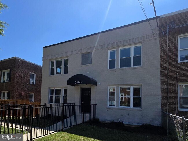 Building Photo - 3968 Martin Luther King Jr Ave SW