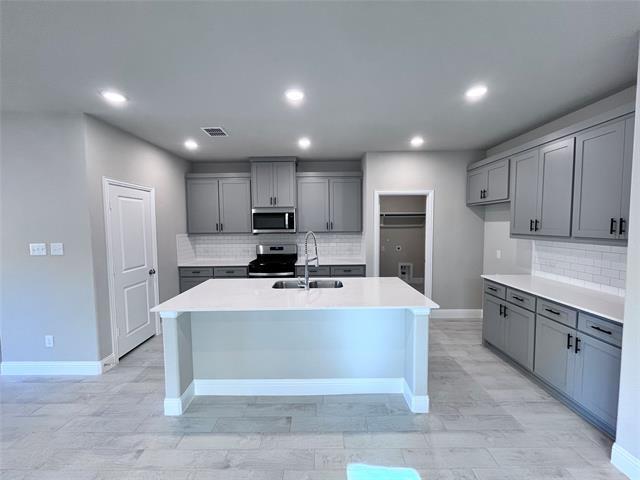 Building Photo - 808 Portina Dr