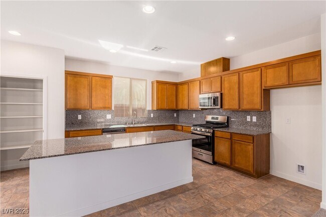 Building Photo - 9692 Jade Rise Ave