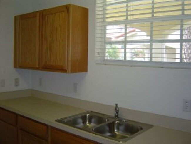 Building Photo - 4809 N Wickham Cir