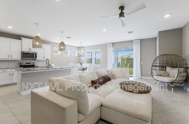 Building Photo - 440 Coral Reef Pl