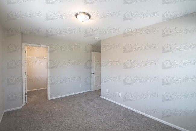 Building Photo - 10294 E 59th Ave
