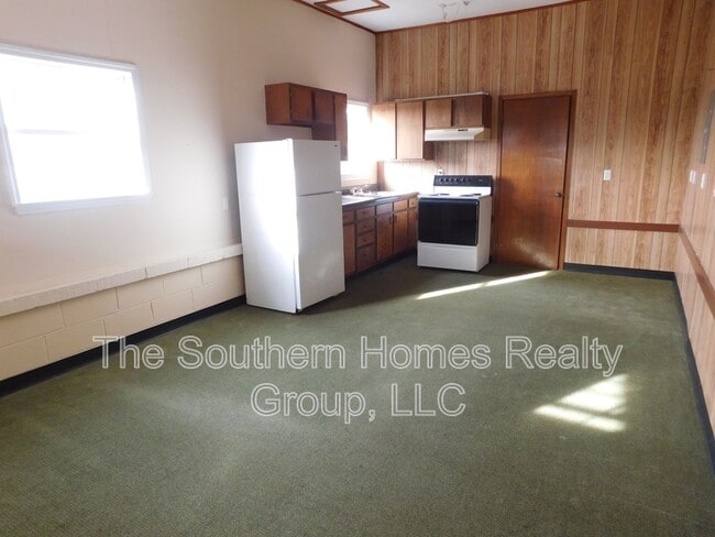 Building Photo - 2427 US-411