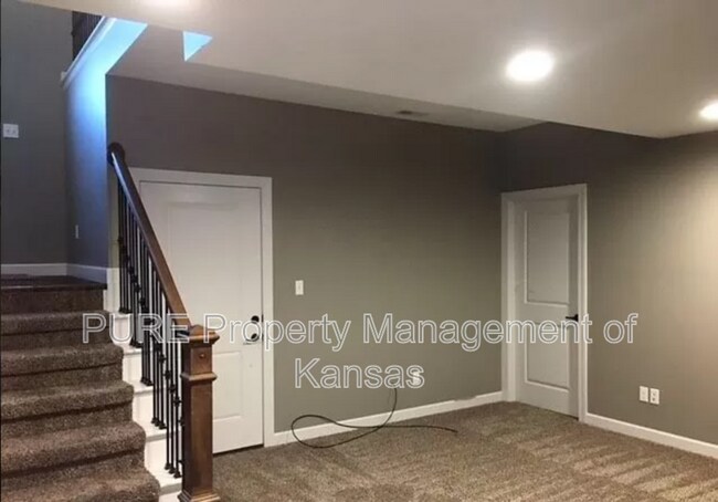 Building Photo - 4419 SE Gemstone Lane