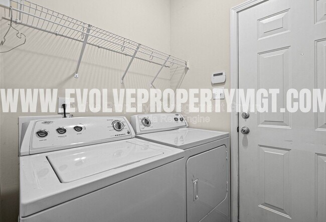 Building Photo - 3586 Brister St