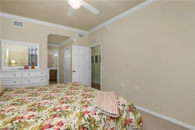 Building Photo - 9832 Venezia Cir