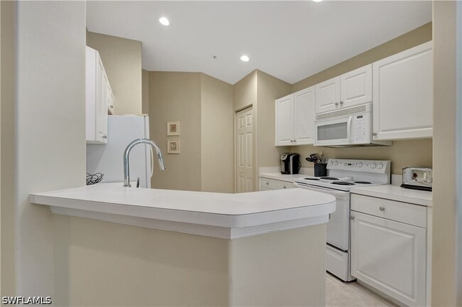 Building Photo - 720 Tarpon Cove Dr