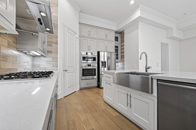 Building Photo - 2713 Kinsley Oaks Dr