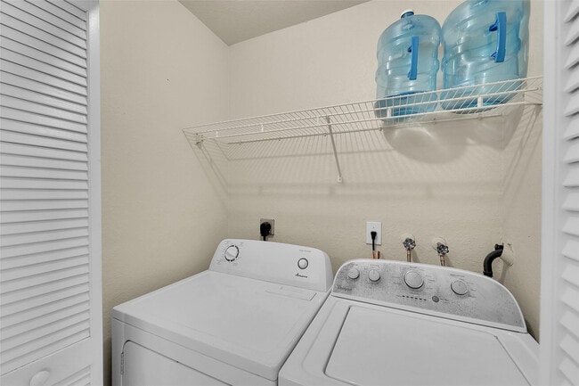 Building Photo - 9088 NW 40th St