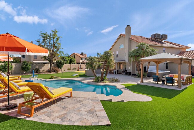 Building Photo - 7804 W Pershing Ave