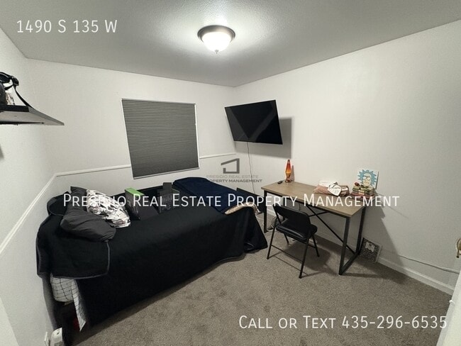 Building Photo - 1490 S 135 W
