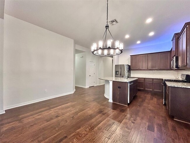 Building Photo - 22209 Cross Timbers Bnd