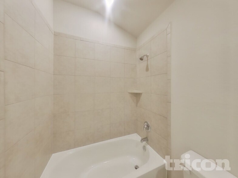 Building Photo - 5818 Nyla Wy