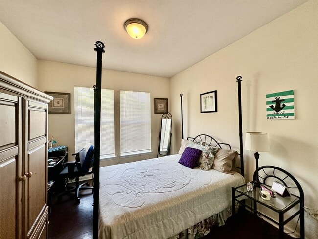 Building Photo - 907 Chase Creek Cir