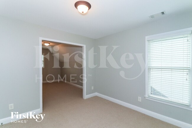 Building Photo - 536 Oriole Farm Trail