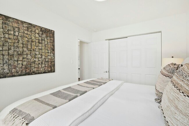 Building Photo - 4649 60th St