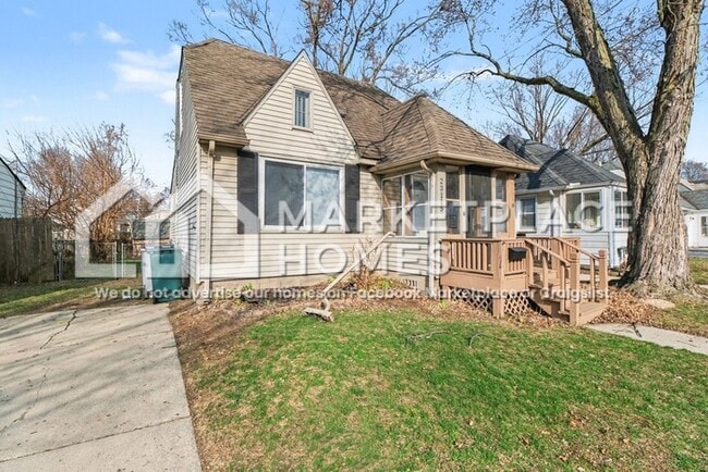 Building Photo - 23115 Tawas Ave