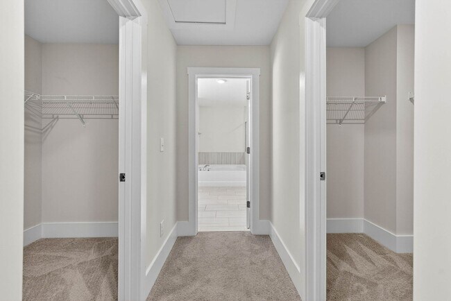 Building Photo - Spacious 5-Bedroom Home in Arlington Meadows!