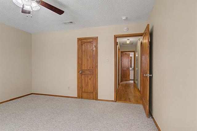 Building Photo - 604 Baker Dr