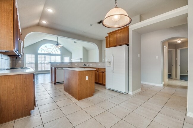 Building Photo - 2767 Waterway Dr