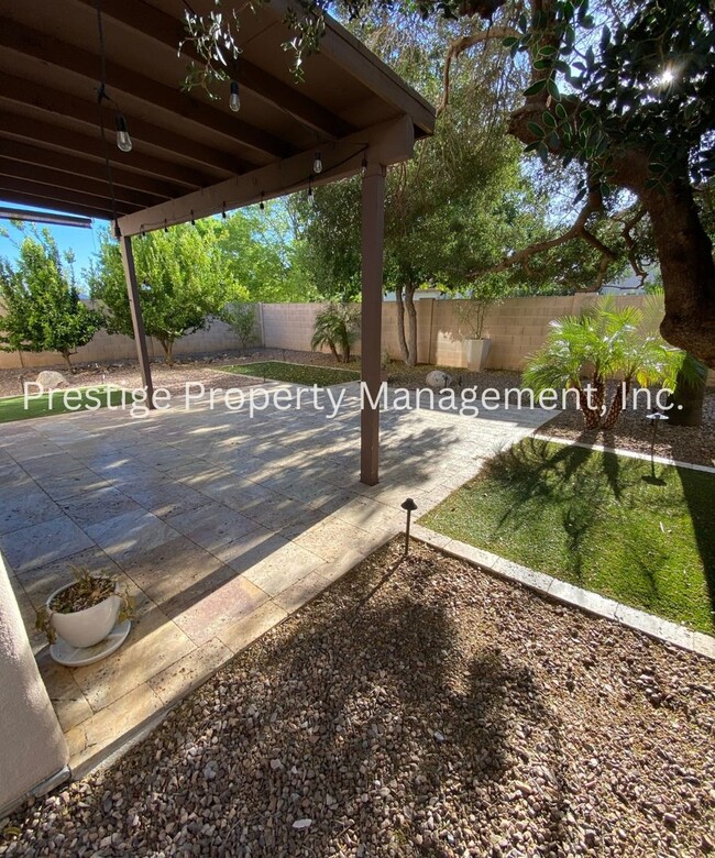 Building Photo - >>Simply Spectacular Oro Valley Home