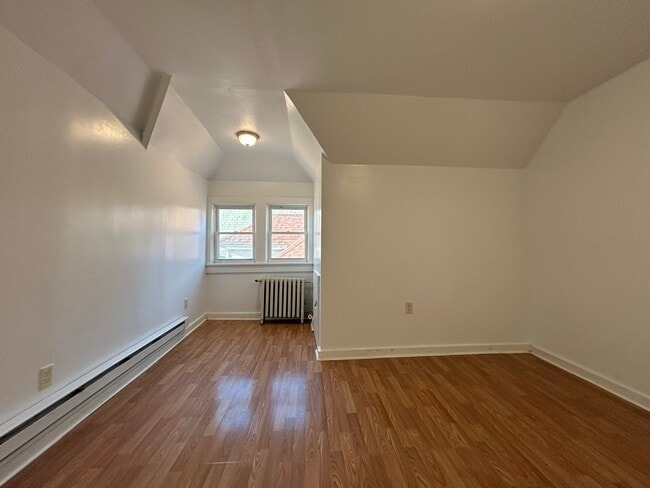 Bedroom2 p2 - 225 S Main Ave