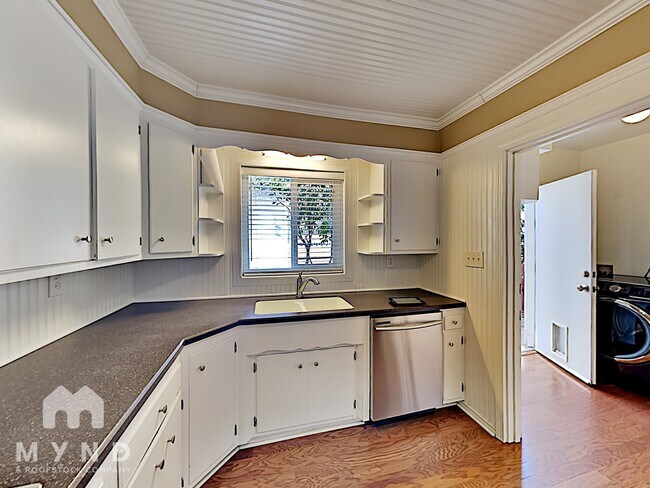 Building Photo - 2700 18th St