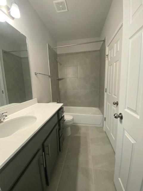Building Photo - 620 W 34th St