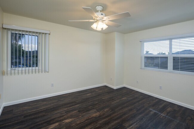 Building Photo - 4 Bed 2.5 Bath in Kapolei Iwalani