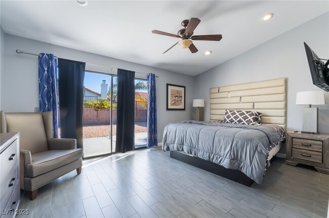 Building Photo - 7076 Gunslinger St