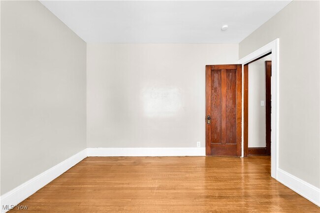 Building Photo - 3654 W 138th St