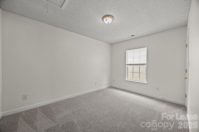 Building Photo - 2011 Chadwell Ct