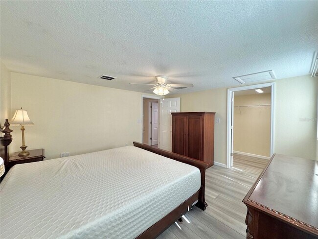 Building Photo - 126 Flamingo Dr