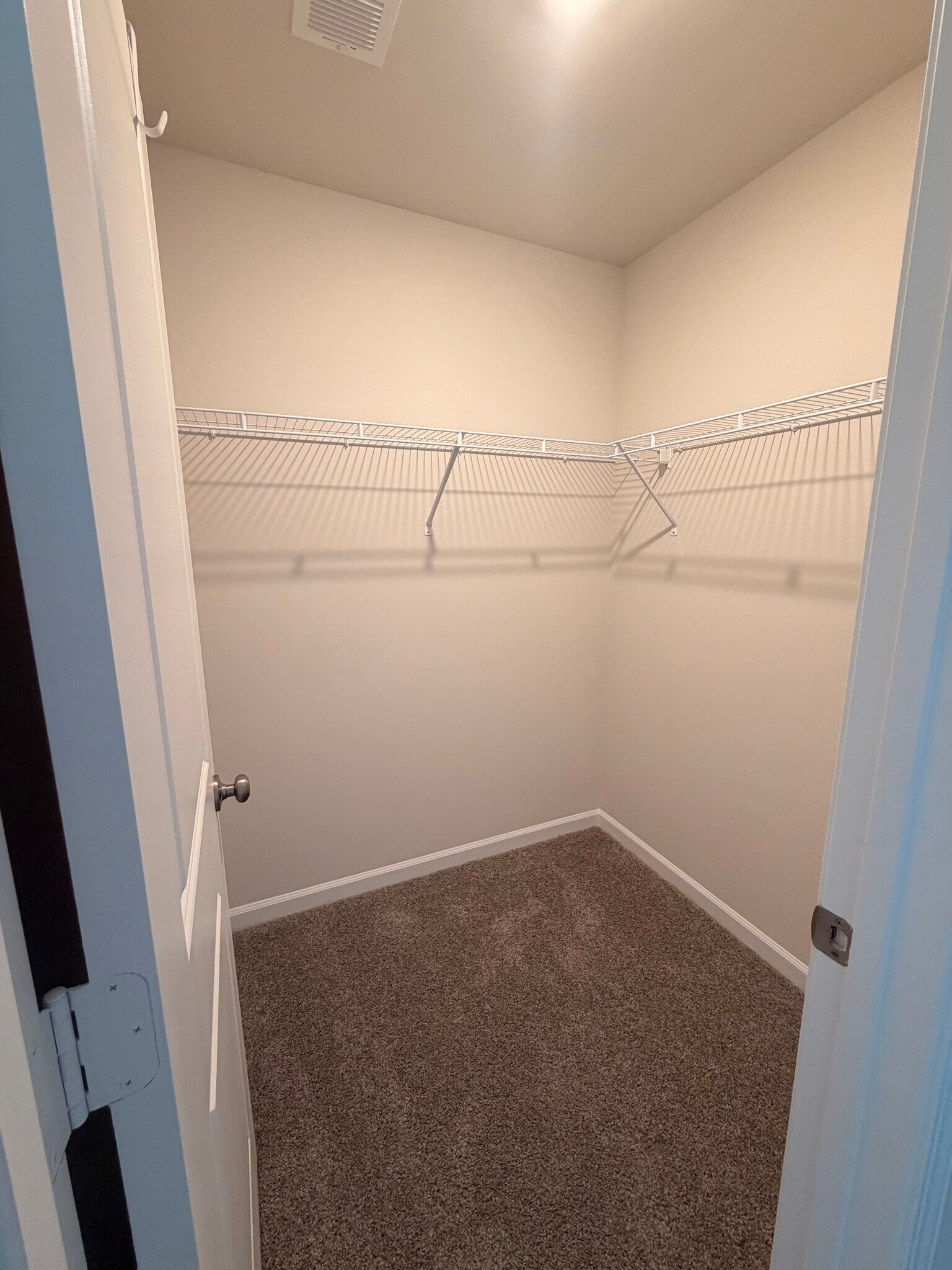 Building Photo - 706 Common Widgeon Way