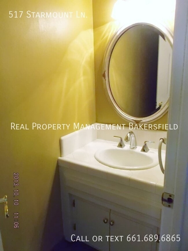 Building Photo - 517 Starmount Ln