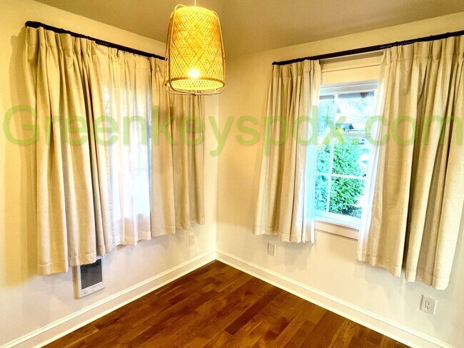 Building Photo - Sleek and modern 1-bedroom house in Arbor Lodge with spacious garage or workshop!