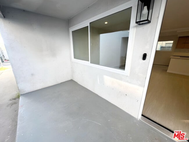 Building Photo - 1302 Amethyst St