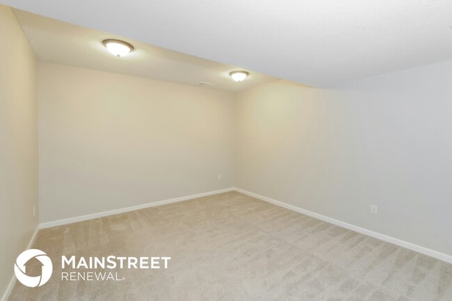 Building Photo - 401 192nd St