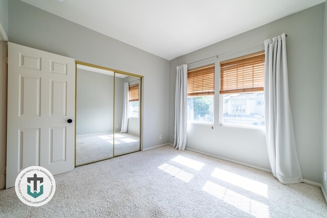 Building Photo - 15804 Caminito Cantaras