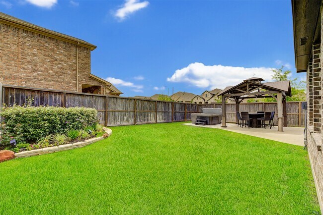 Building Photo - 20810 Rushing Branch Dr