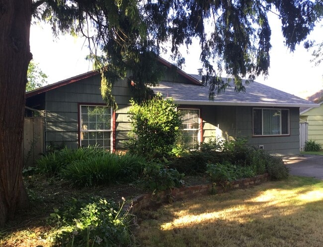 Building Photo - ST JOHN'S RANCH