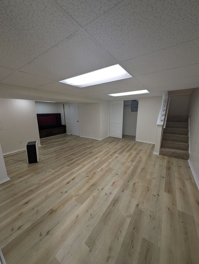Building Photo - 631 Regis Ave
